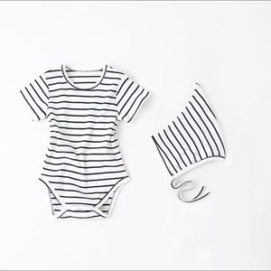 Pixi bonnet & Onsie